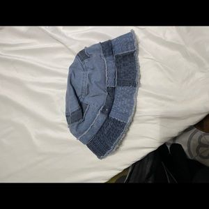 Bucket hat